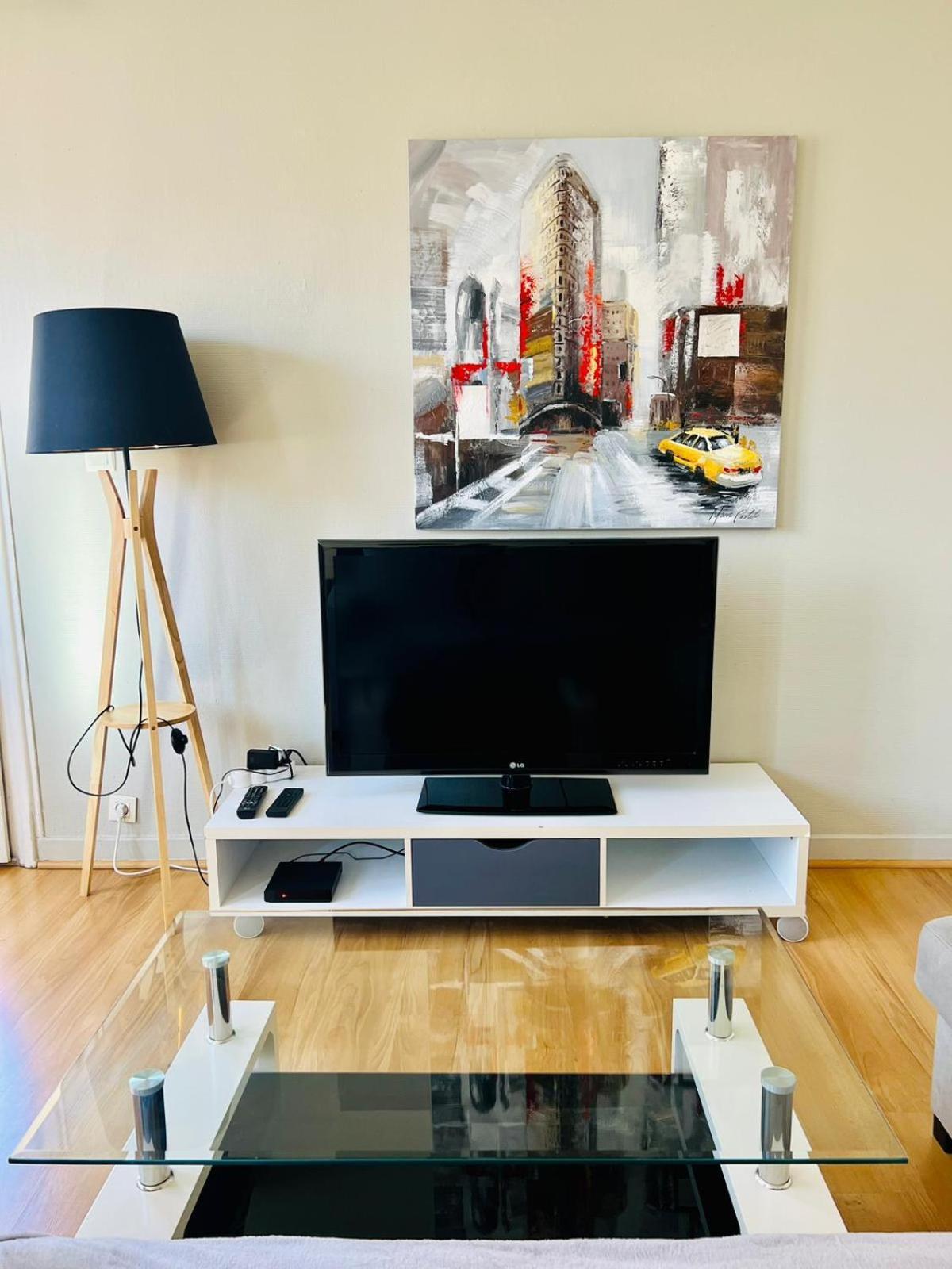 Le Voltaire -2 Chambres- 70M2- Hypercentre-Parking-Wifi Fibre- Nouvelle Literie Тарб Екстер'єр фото